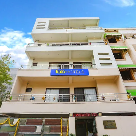 Fabhotel Novel Suites-3