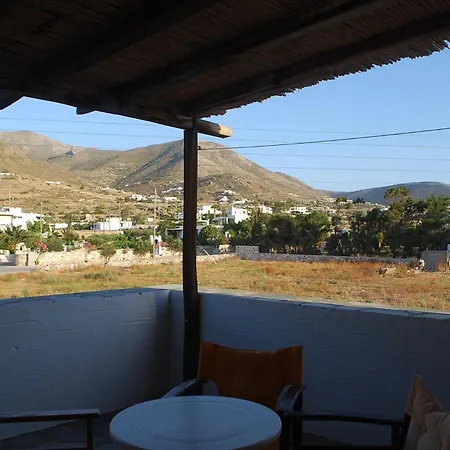 Siroco'S Rooms And Studios-3
