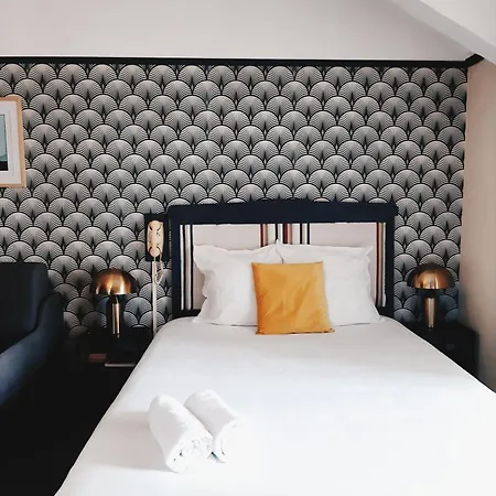 Saint Charles Hotel & Coliving Biarritz-3