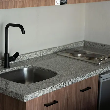 Hotel Block Suites-2