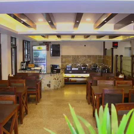 Hotel Everest Nepal-2