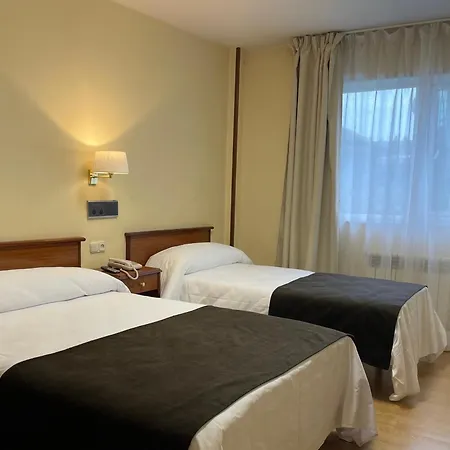 Hotel Capital de Galicia-2