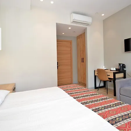 Andor Hotel-2