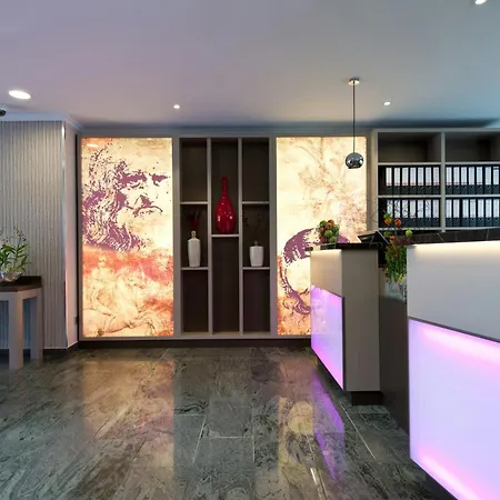Leonardo Hotel Nuernberg-3