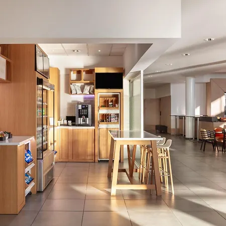 Hilton Garden Inn Rome Airport-3