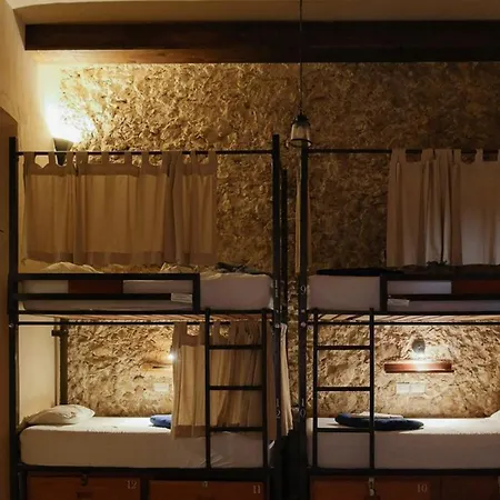 Hotel & Hostal Boutique Casa Garza-3