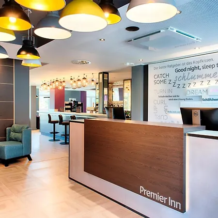 Premier Inn Lübeck City Stadtgraben-3