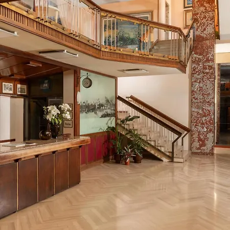 Hotel La Pace-2