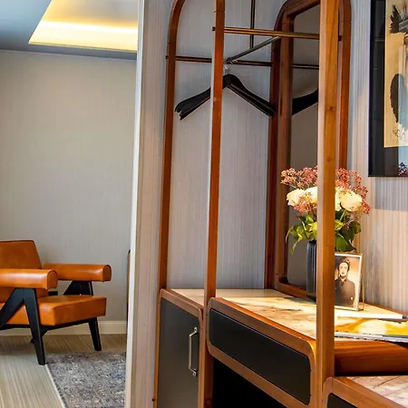 MUZE Hotel Dusseldorf - Handwritten Collection-3