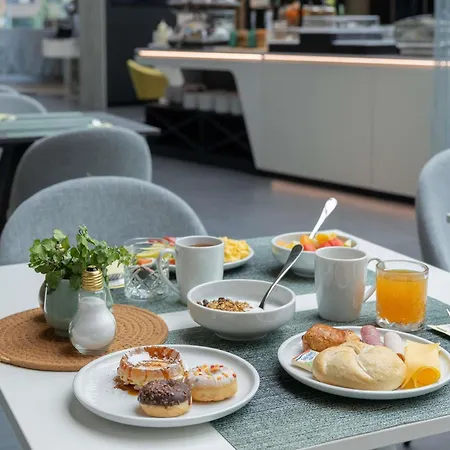 Ibis Styles Delft City Centre-3