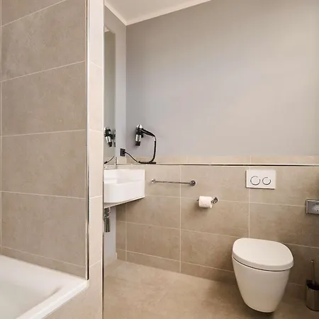 Premier Inn Saarbrücken City Centre-2