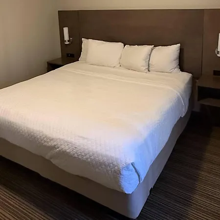 Country Inn & Suites By Radisson, Mason City, Ia-3