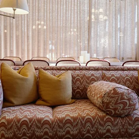Wide Hotel-2