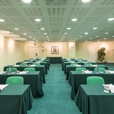 Holiday Inn Lisbon By Ihg-2