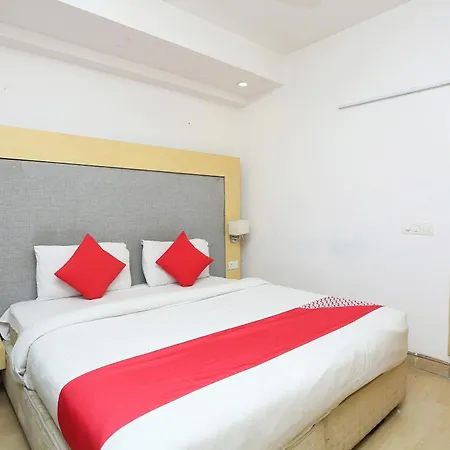 Hotel O The Avenue Residency-2