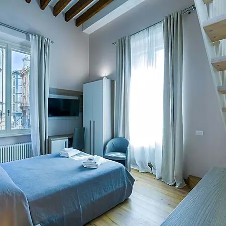 V-Rooms All'Angolo Del Duomo-3