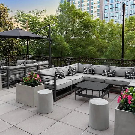 Hilton Garden Inn Nashville Downtown Convention Center-2