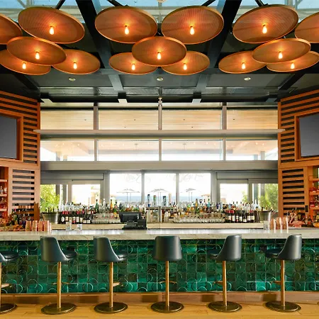 Signia By Hilton Diplomat Beach Resort-3
