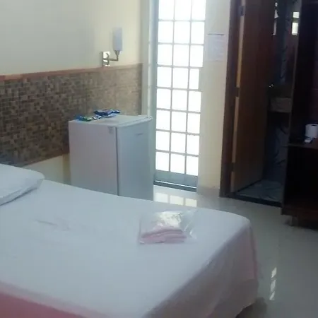 Hotel Dois Candangos-3