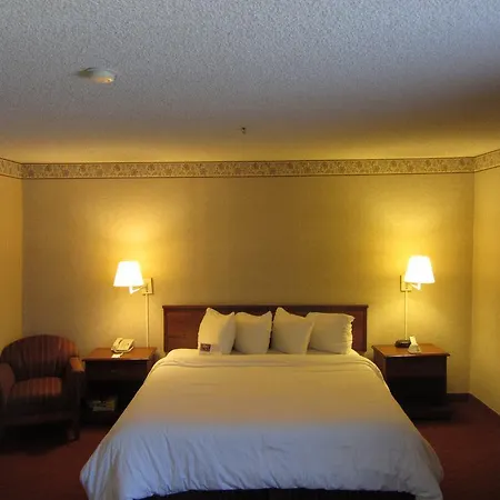 Stanton Inn & Suites-3