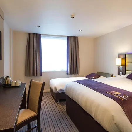 Premier Inn London Lewisham-2