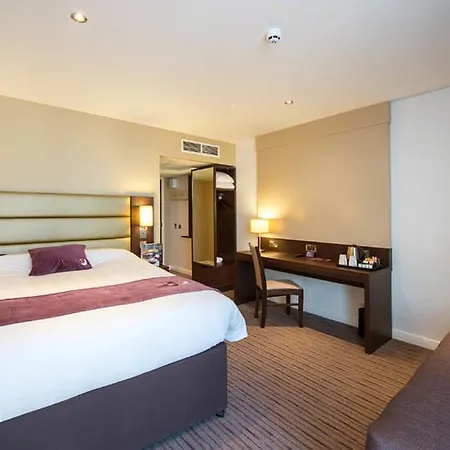 Premier Inn London City - Aldgate-2