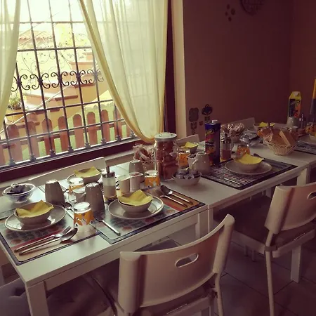 The Yellow House-2