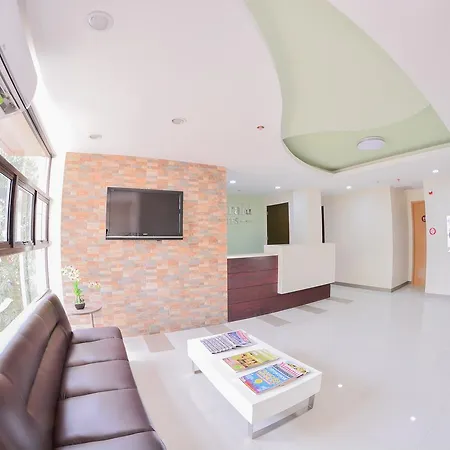 Emerald Suites Cdo-3
