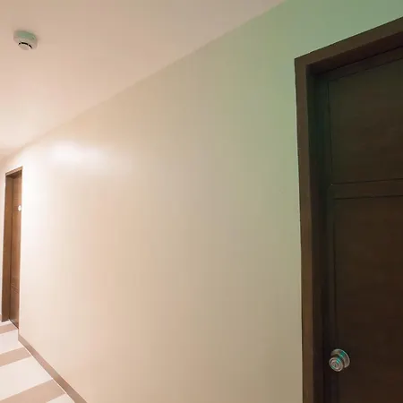 Emerald Suites Cdo-2