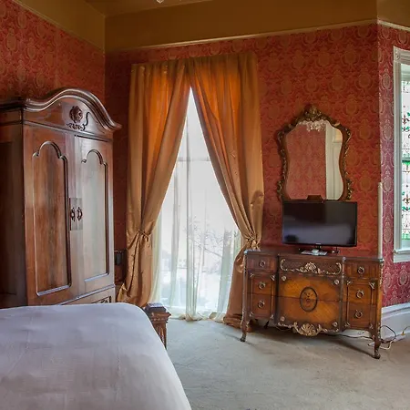 Cornstalk Hotel-2
