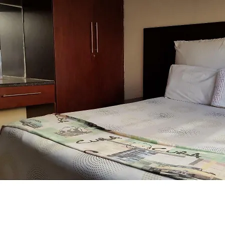 Gfk Eastgate Guest House-3