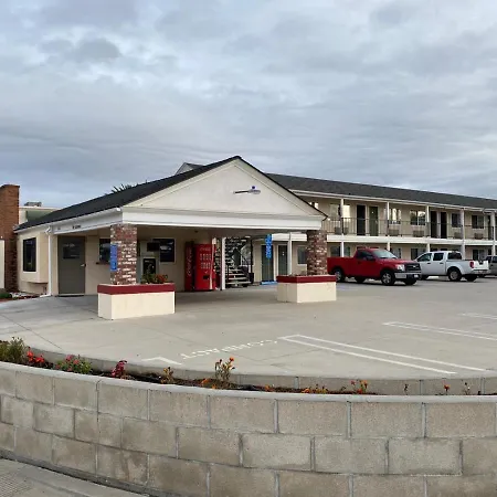 Colonial Motel-2