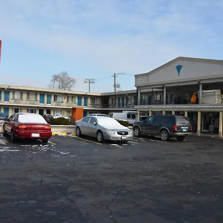 Aloha Motel-3