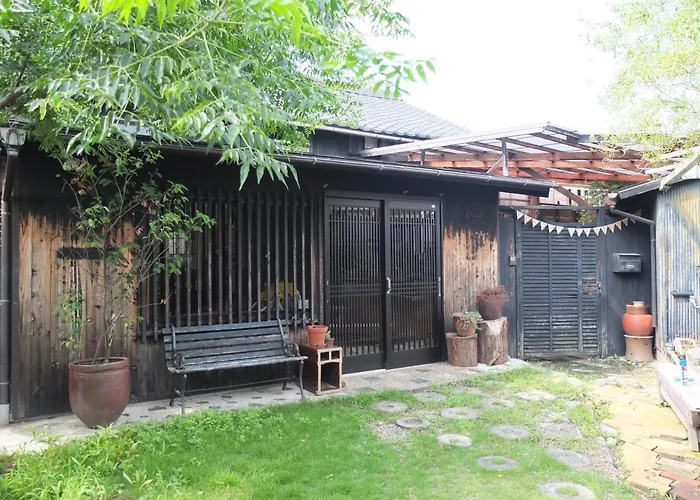 Yomogi Guesthouse