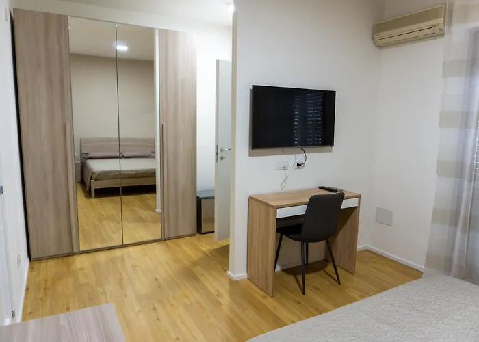  Shell Guest House