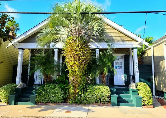 Bed and Breakfast Lions Inn