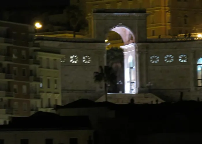 Albergo centrale: Luna Rossa Rooms