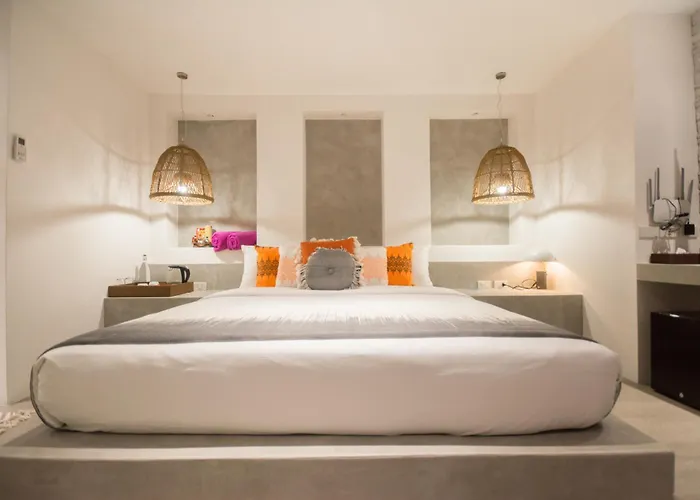 True Home Hotel