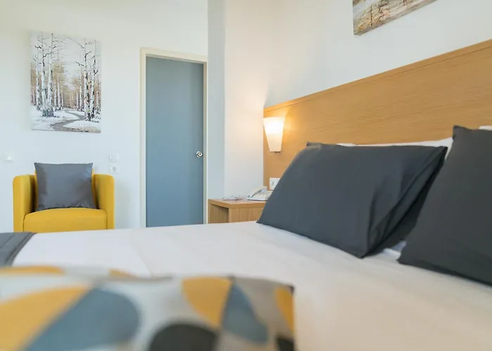 City Center Hotel