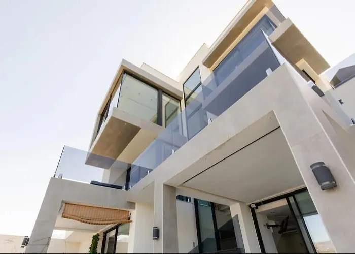Luxury In Frigiliana - Maui
