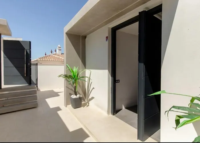 Luxury In Frigiliana - Maui