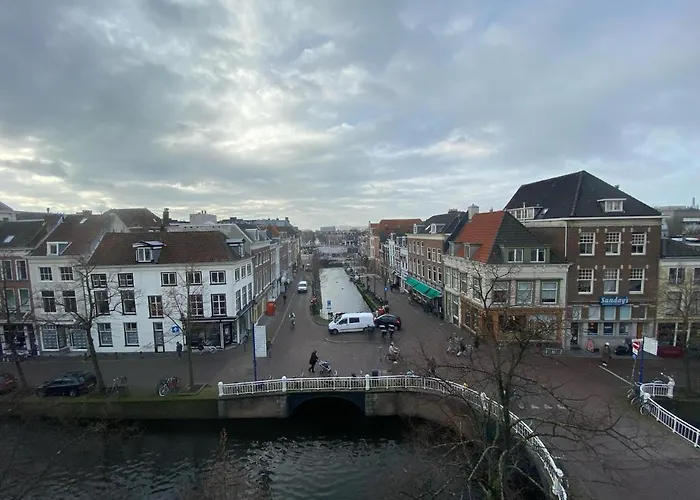 Bridges House