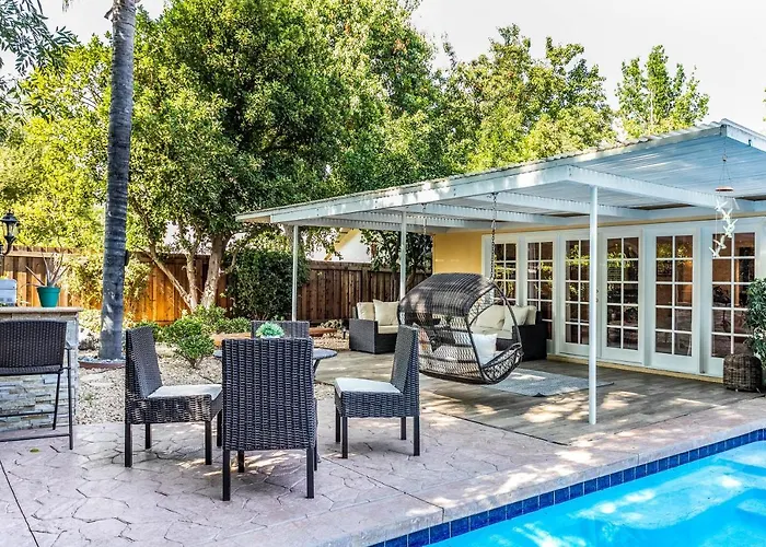 Villa Sausalito - Newly Designed 4Br House & Pool By Topanga