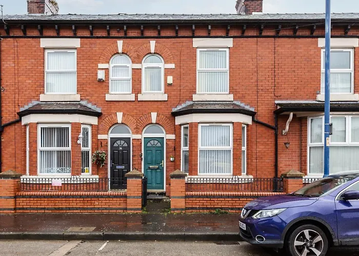 Bungalow rentals Clayton House - Spacious Home Near Etihad Stadium