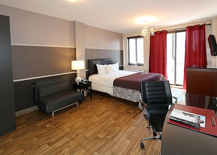 Hotel Vetiver / Manhattan Skyline