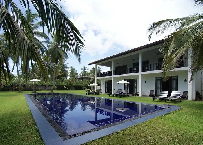 Hotel with view: Nil Menik Villa