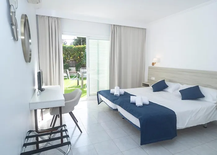 Hotel cerca del colegio: Nura Houses Condor