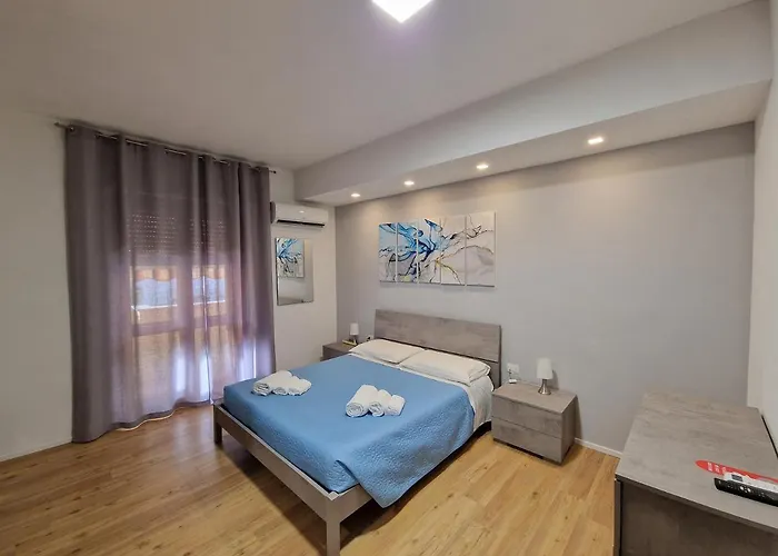  Shell Guest House