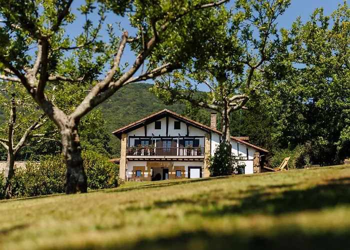 Arotzenea