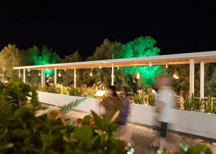 Hotel sulla spiaggia: Kamari Beach Hotel